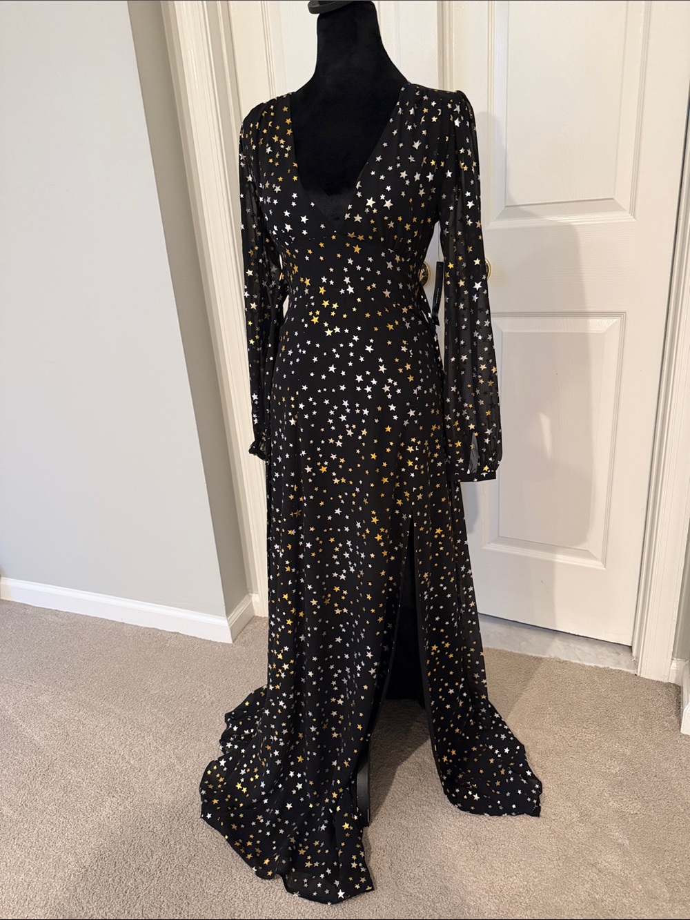 Lulu's Black Maxi Dress with Gold & White Star Print